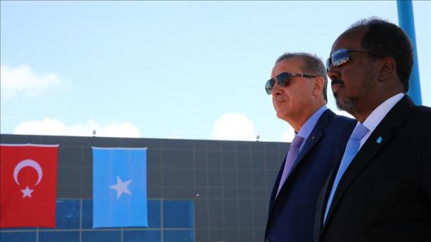 Erdogan promete ajudar África contra o terrorismo