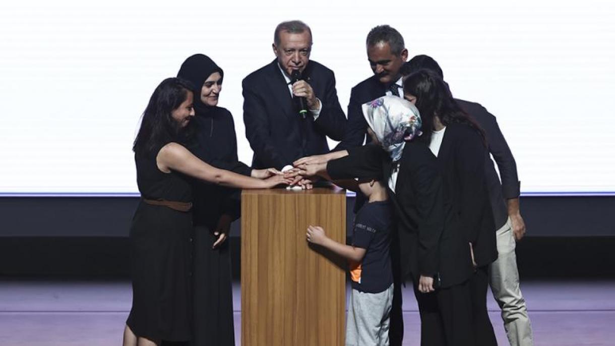Эрдоган: "Түркия кылымын билим кылымына айландырабыз"