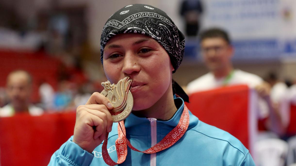 Deportistas turcos ganan medallas en los Juegos Olímpicos de Discapacitados Auditivos de 2017