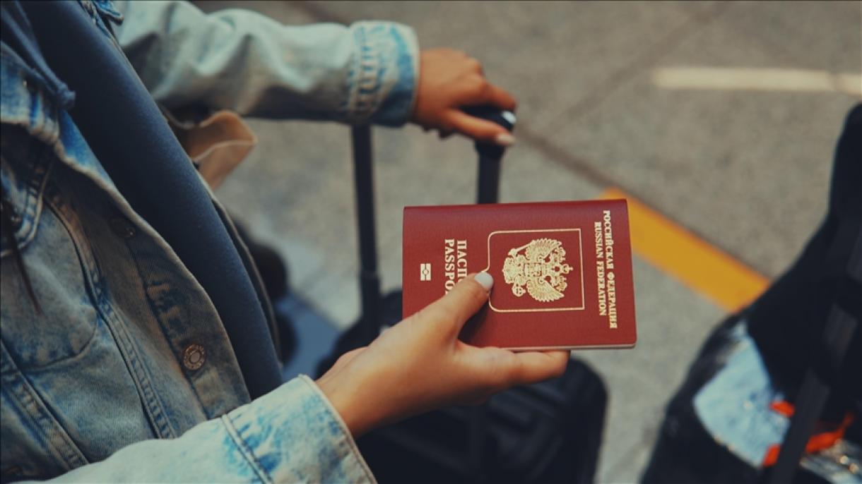 4 países da UE deixaram de emitir vistos aos cidadãos russos