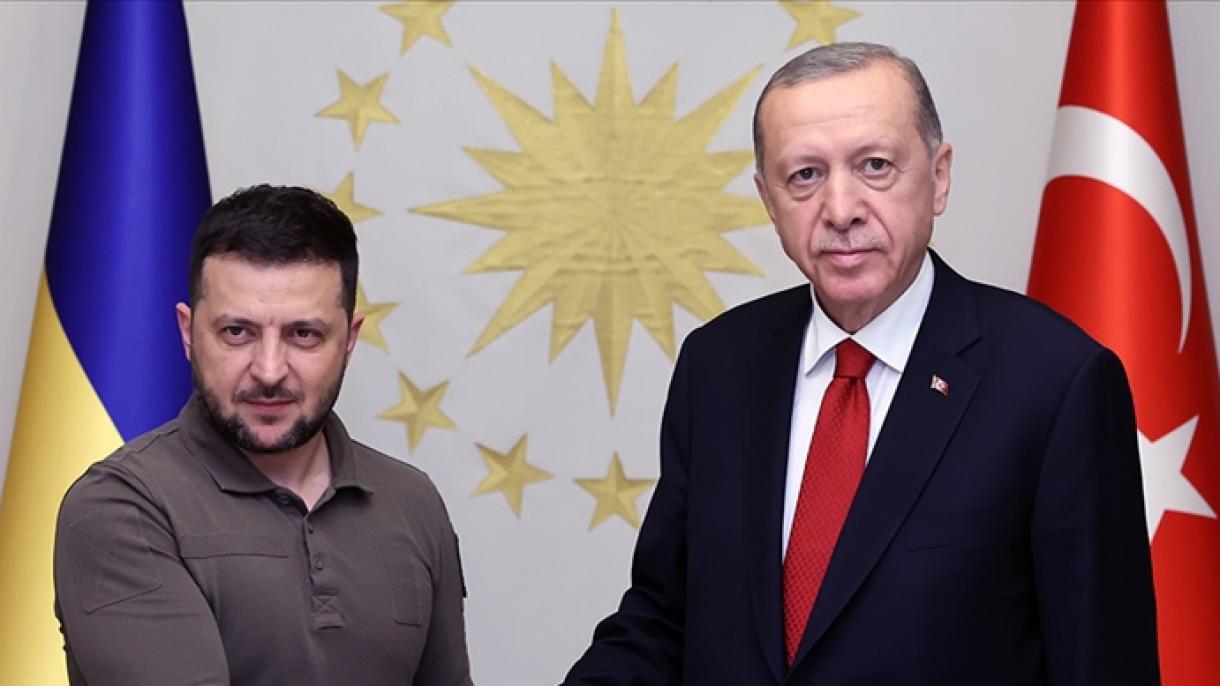 Президент  Эрдоган Зеленский жана Махмуд менен телефон аркылуу сүйлөштү