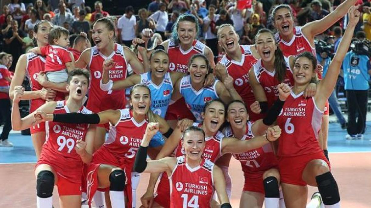 تیم ملی والیبال بانوان اروپا به مرحله یک چهارم نهایی راه یافت