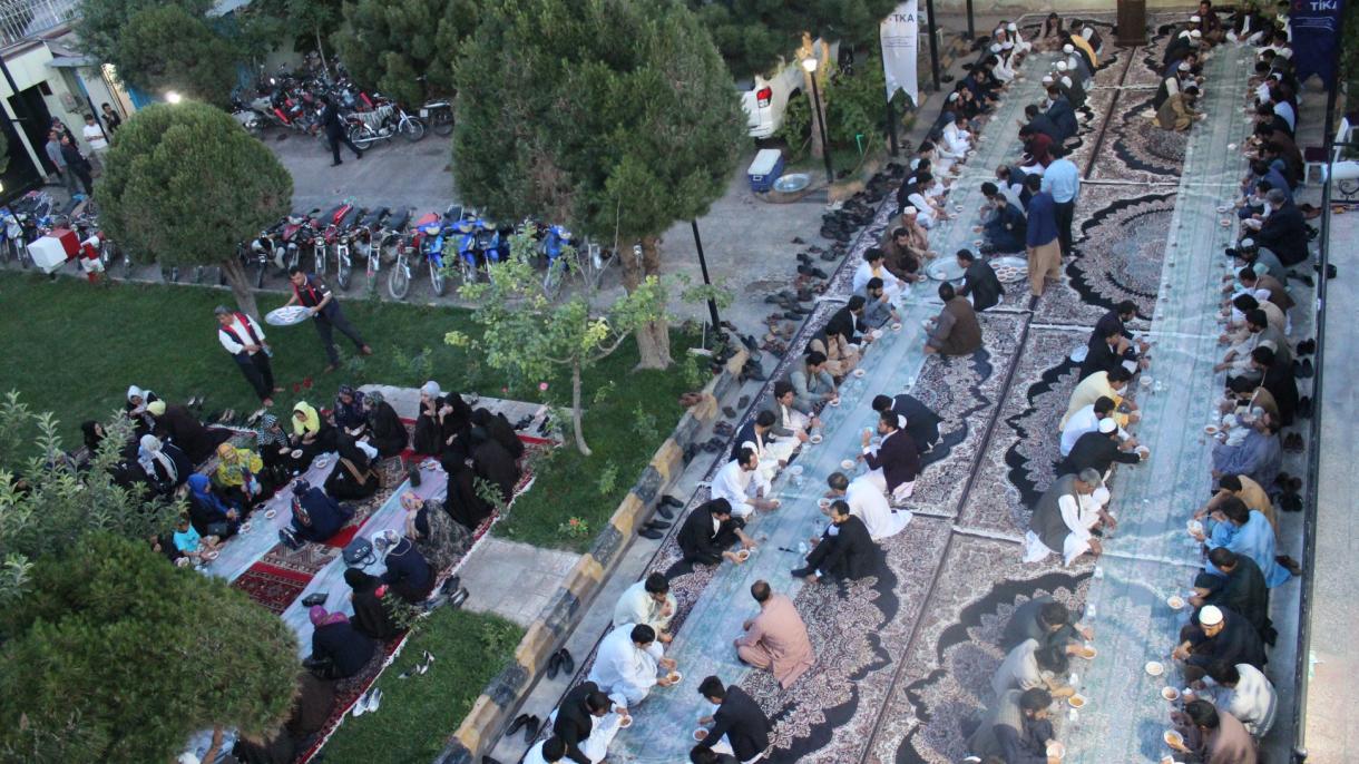 TİKA在阿富汗为孤儿和残疾人举办开斋活动