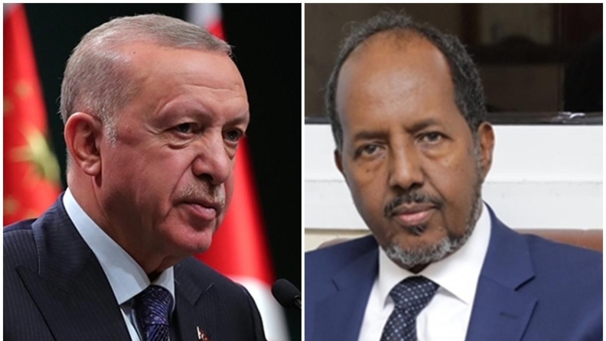 Erdogan expresa su solidaridad con Somalia tras el doble atentado terrorista en Mogadiscio