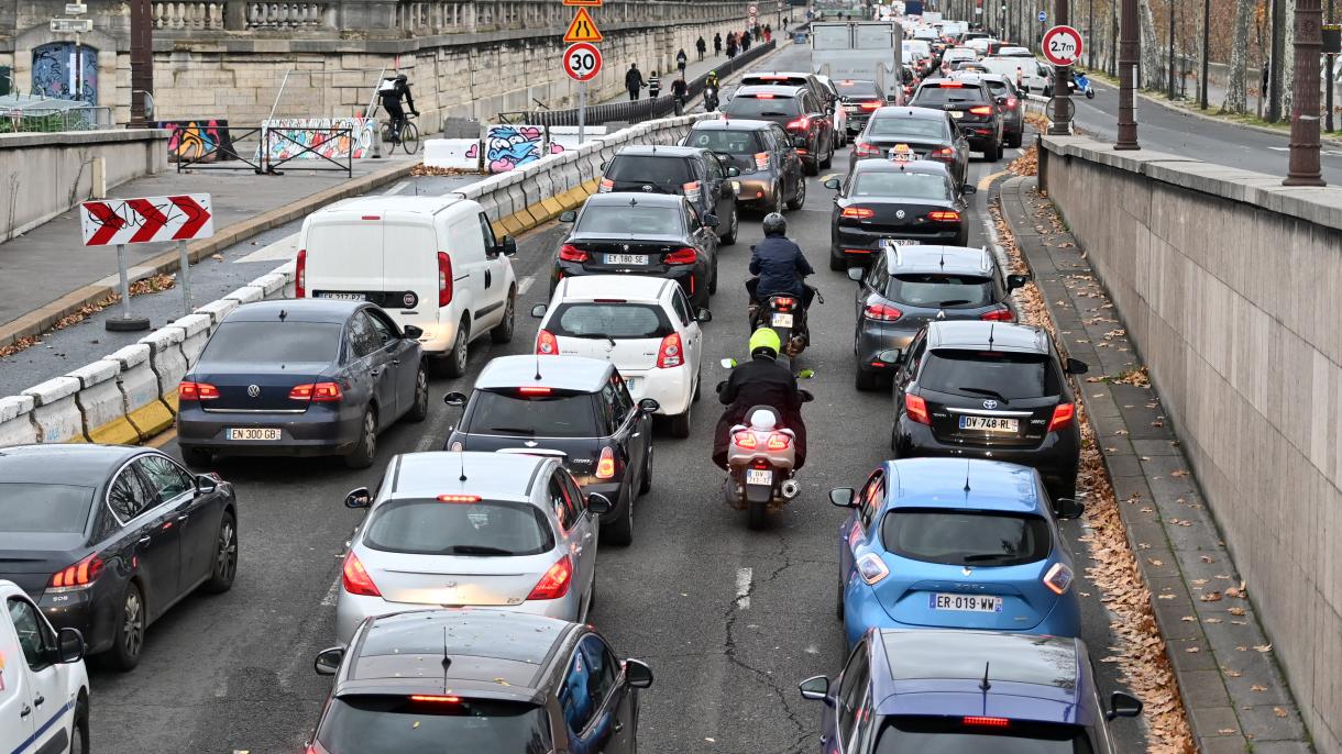 Csökkennek az autóeladások az EU-ban
