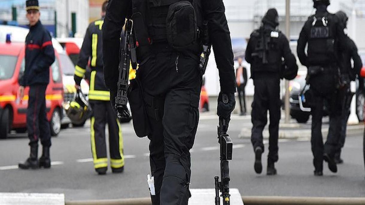 سه نفر در درگیری مسلحانه در فرانسه زخمی شدند