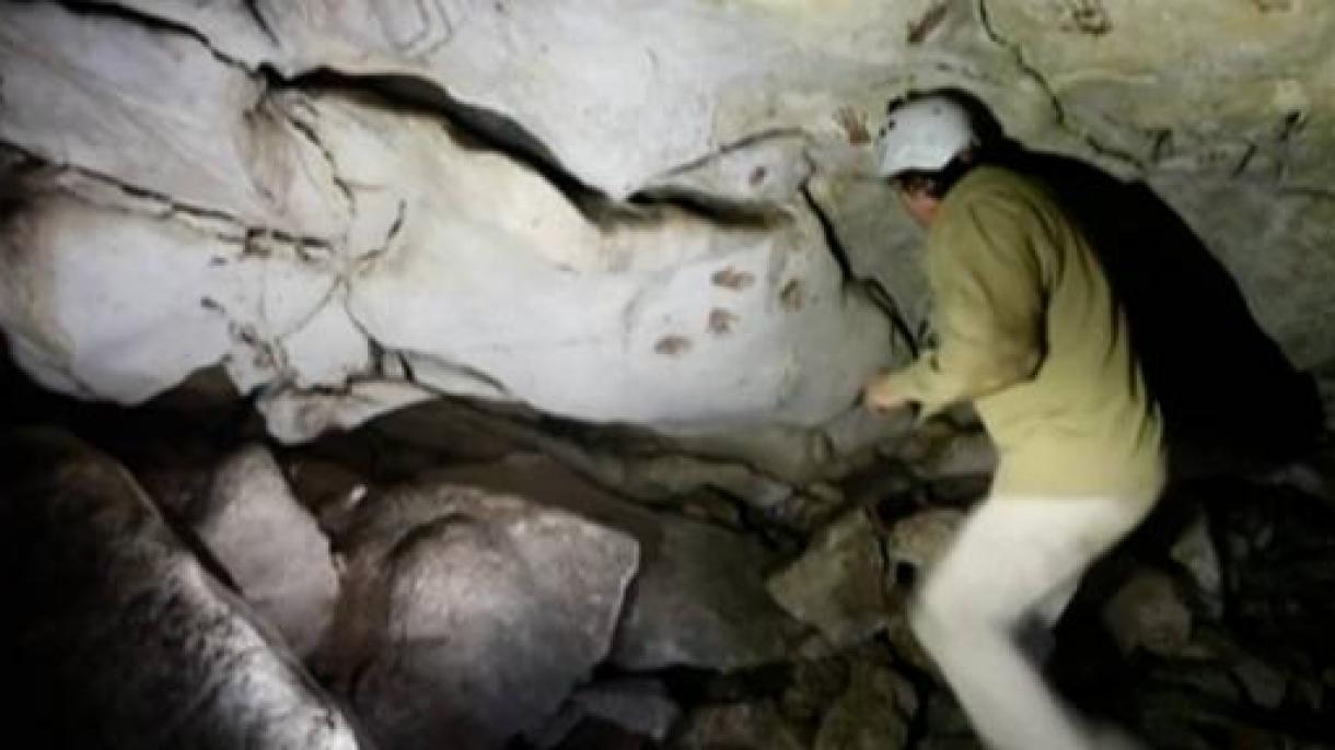 A maja civilizációból való kéznyomokra találtak egy barlangban