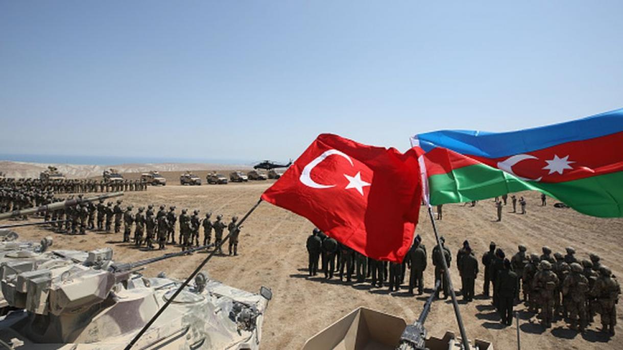 آذربایجان عسکرلری قاره باغده تورک بیراغینی اورنه تدیلر