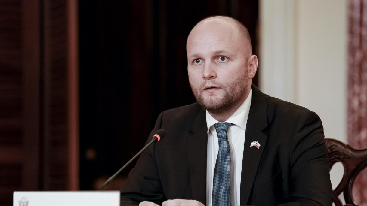 Slovakiya növbəti dəfə Kiyev rəhbərliyinə silah bağışladı