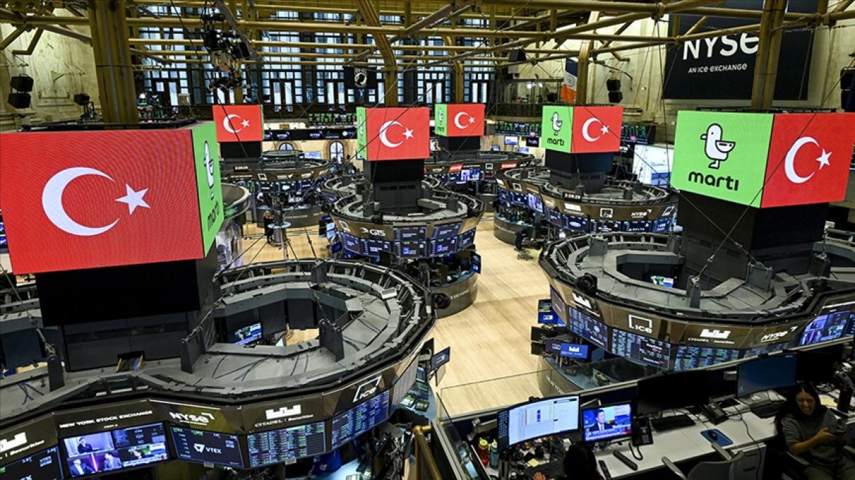 Martı va lansa clopotul de deschidere la Bursa de Valori din New York