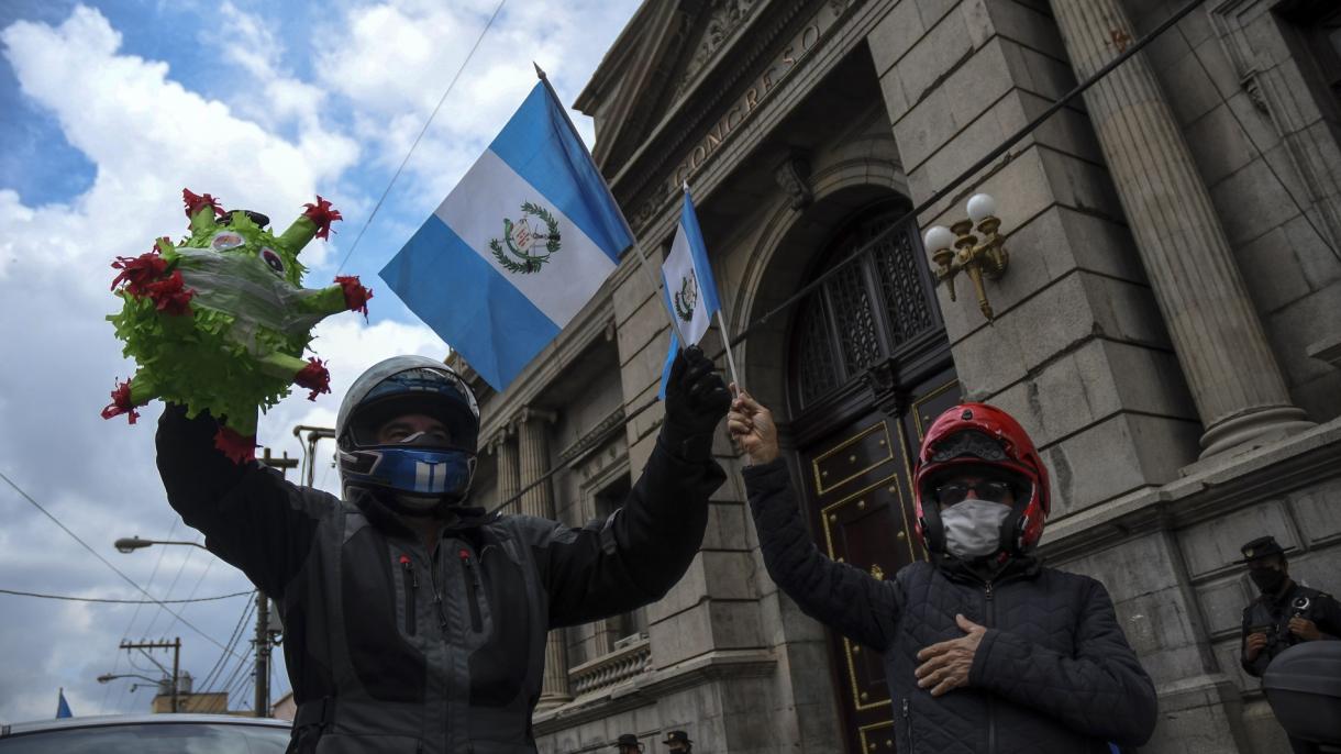 Pánico en la Casa Presidencial de Guatemala: 151 funcionarios contagiados