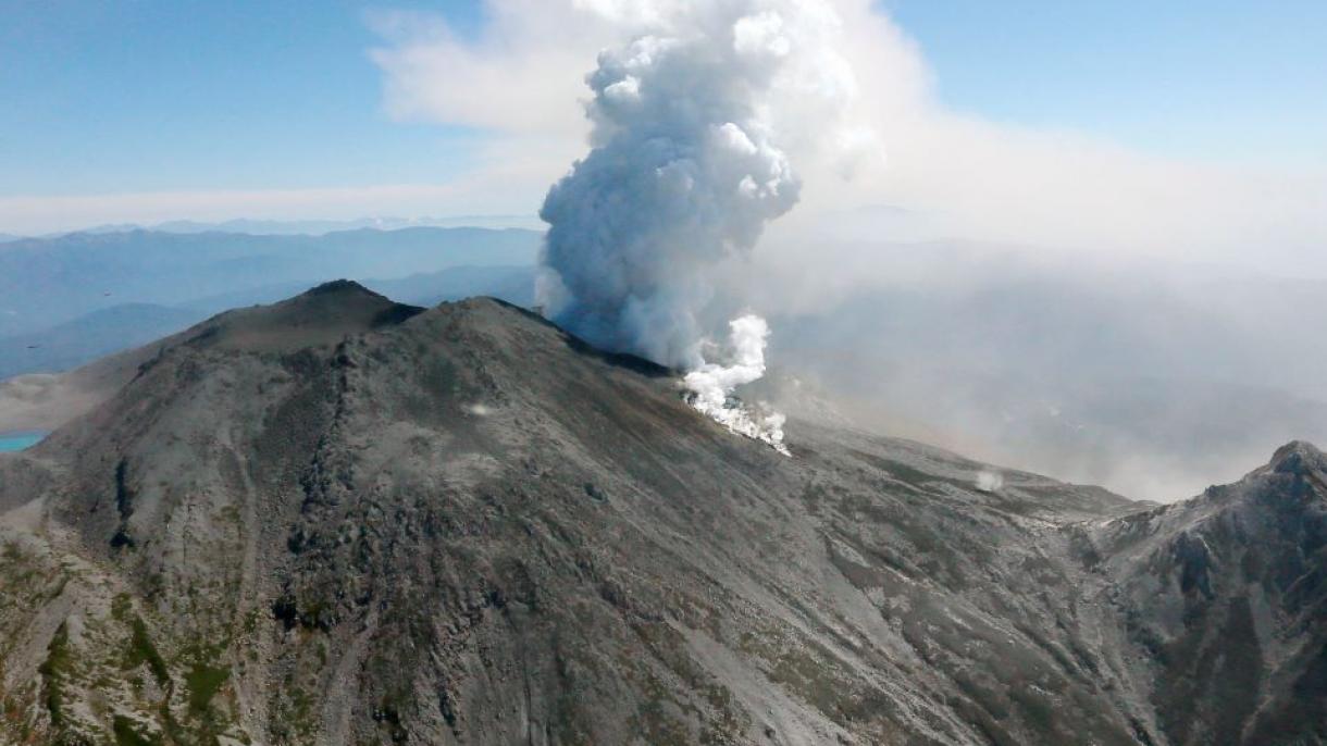 Volcán Otake entra en erupción en la isla del suroeste de Japón