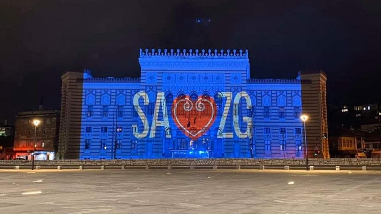 Snažna poruka podrške Zagrebu svjetlima na sarajevskoj Vijećnici