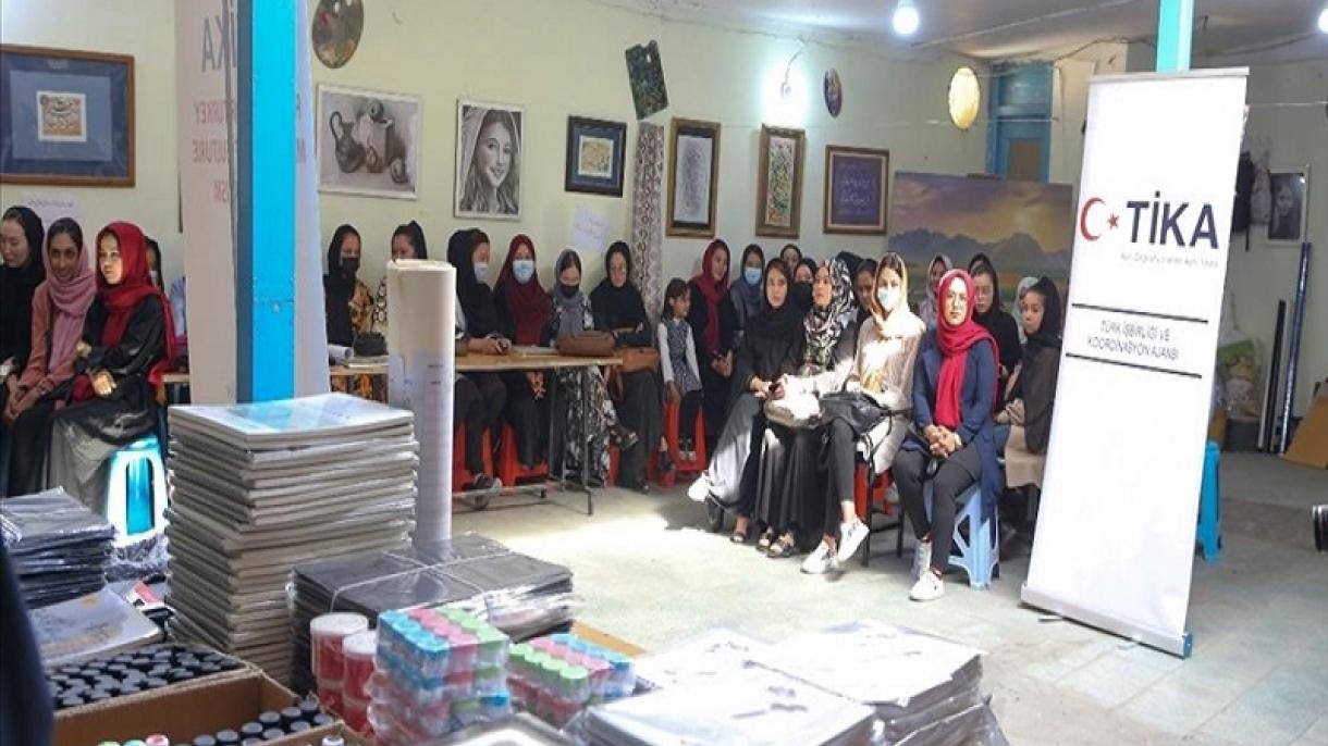 ترکیه از توانمندسازی و آموزش حرفه‌ای زنان افغان حمایت می‌کند