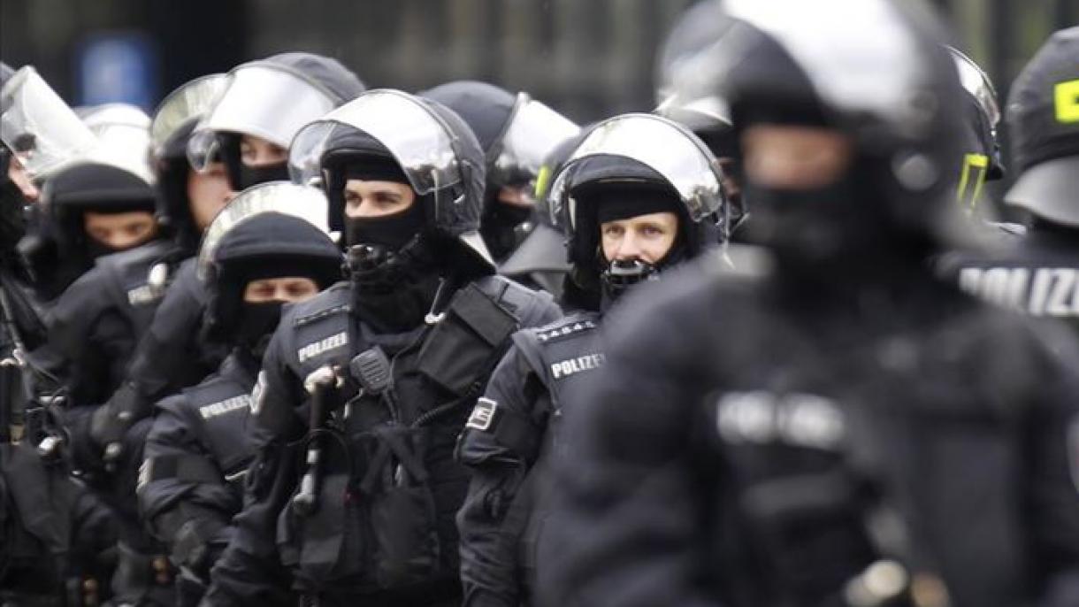 Újra napirendre került a rendőri erőszak Németországban
