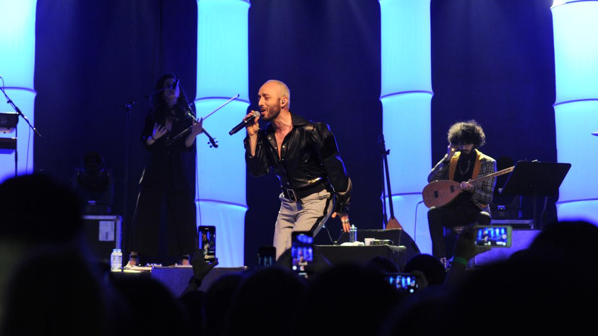 El famoso cantante Mabel Matiz dio concierto en Alemania