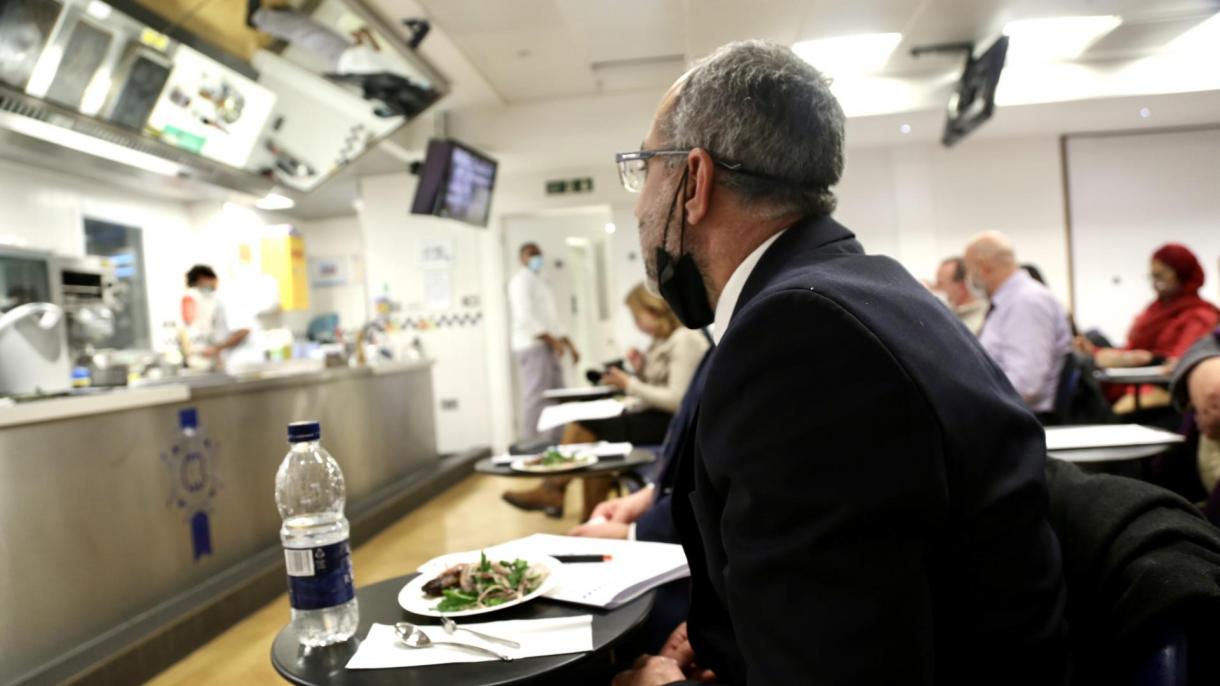 turk yemekleri londra'da.jpg