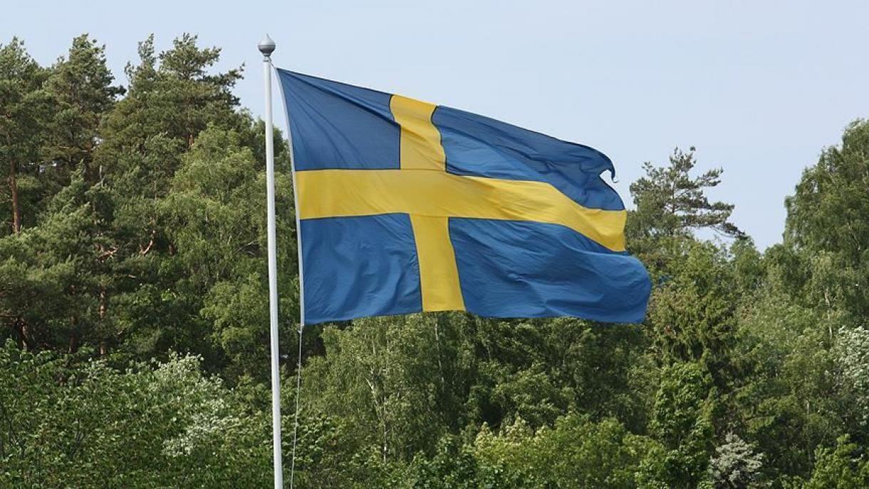 Suecia: despedido un director escolar por no cumplir con 'la prohibición de velo islámico'