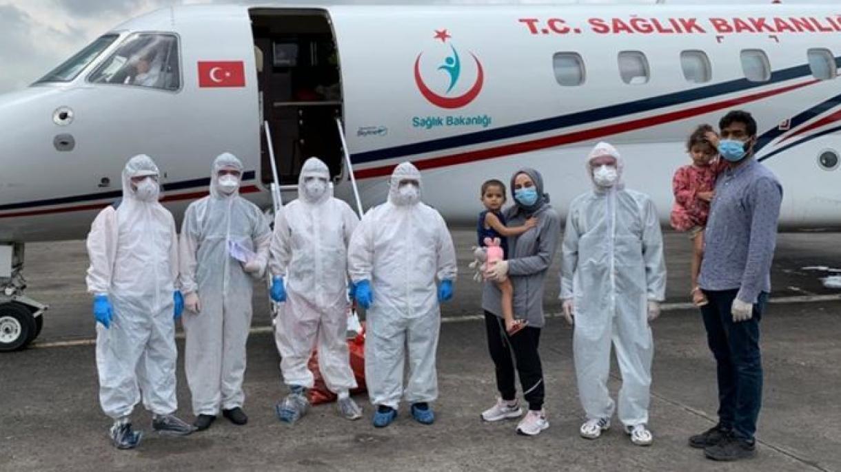 Banqladeşdə "Covid-19"a yoluxan Türkiyə ailəsi İstanbula gətirildi