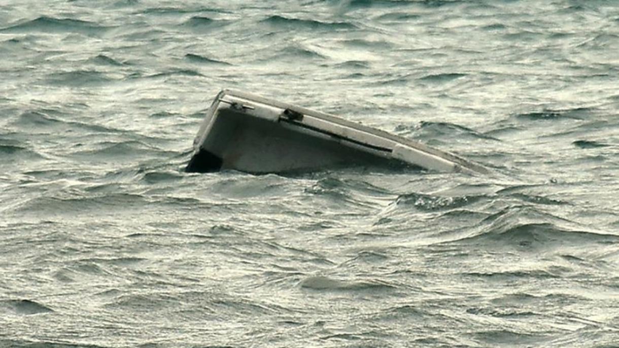 地中海一艘偷渡移民船沉没:44人死亡