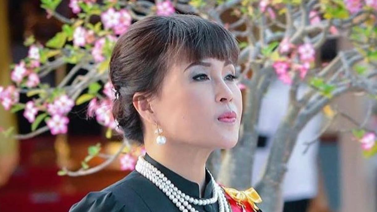 Тайландда принцесса премьер  - министрликке талапкер