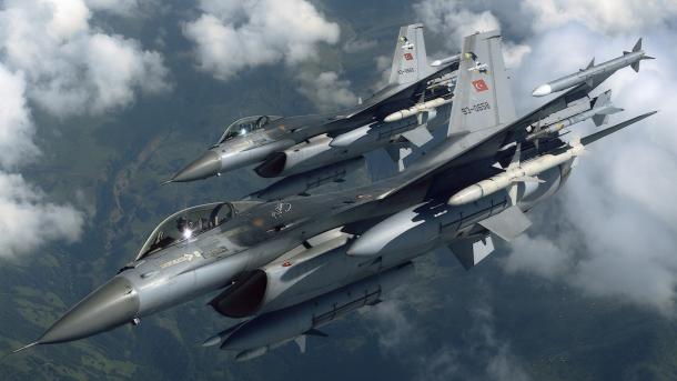 Στόχους της PKK στο βόρειο Ιράκ βομβάρδισε η Πολεμική Αεροπορία