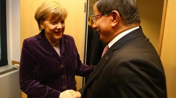 Түркия-Германия ортақ министрлер кабинеті жиналысы Берлинде