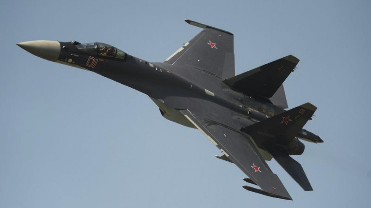 Ruski avion ispalio hice upozorenja ka brodu britanske mornarice na jugu Krima