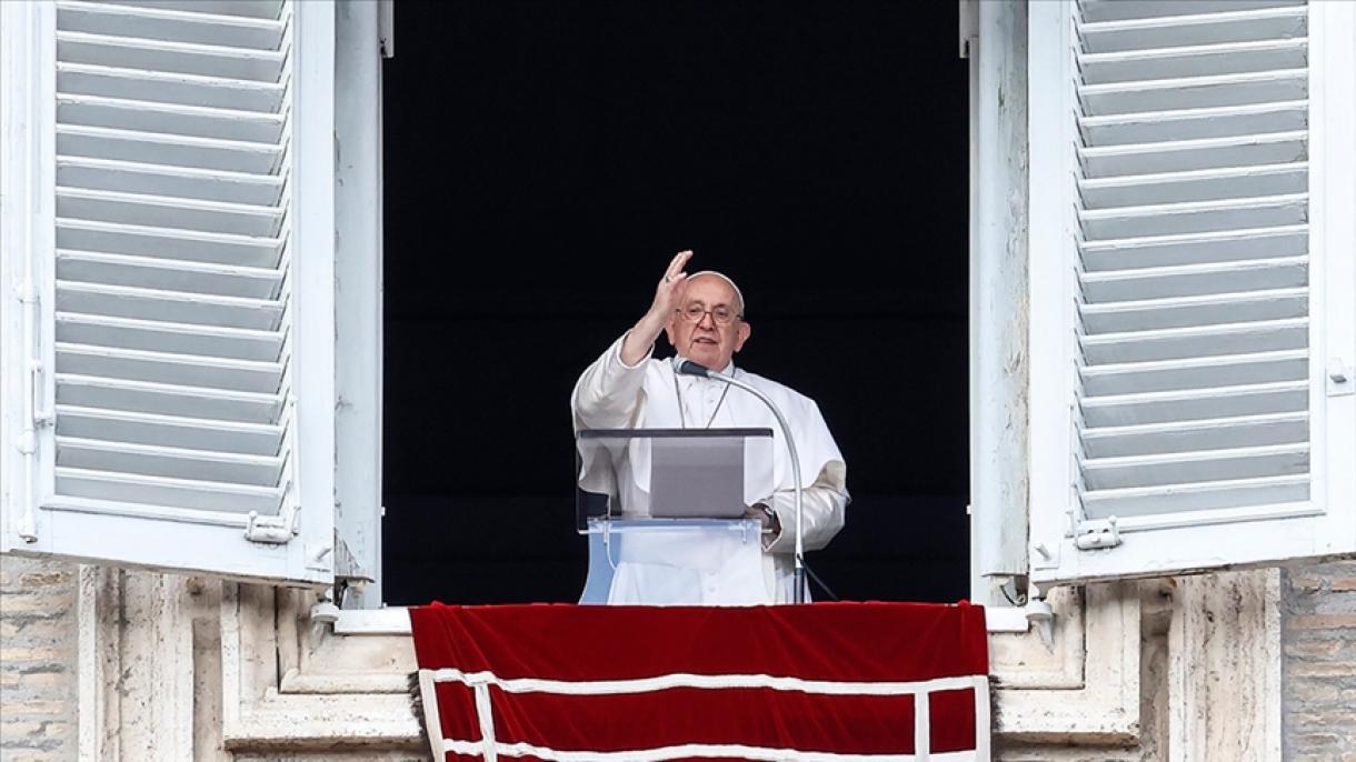 Papa Francesco: Oggi la guerra è in se stessa un crimine contro l'umanità