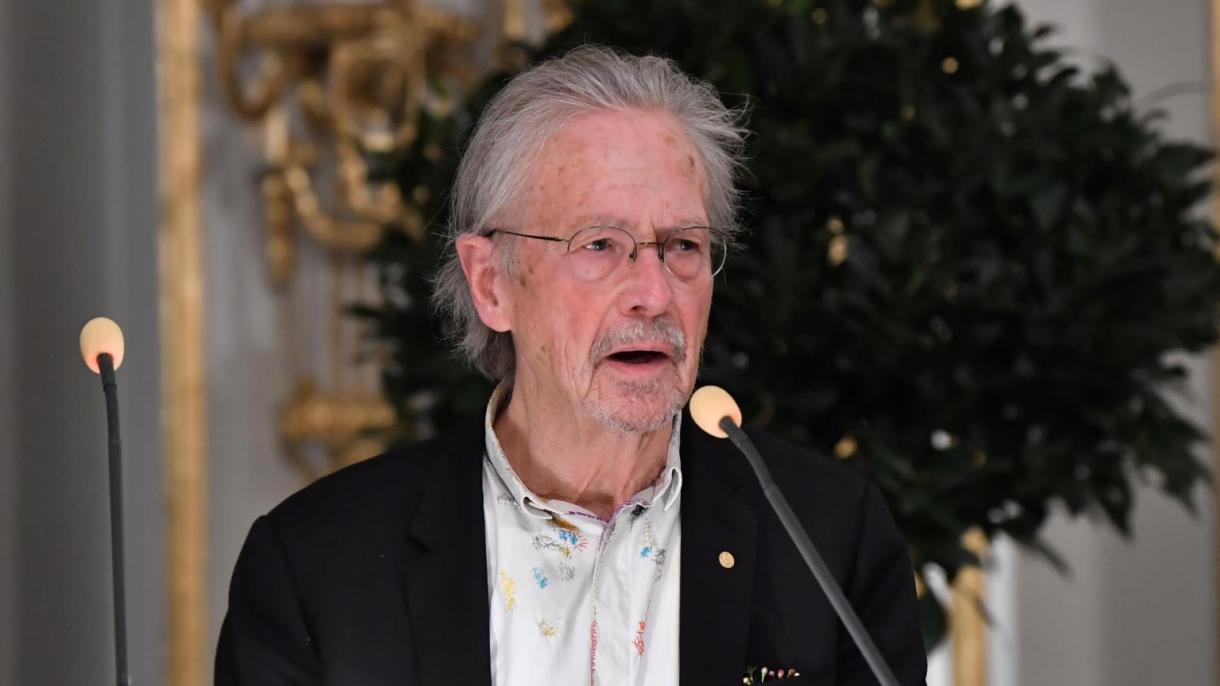Albania boicoteará entrega del Nobel de Literatura a Peter Handke