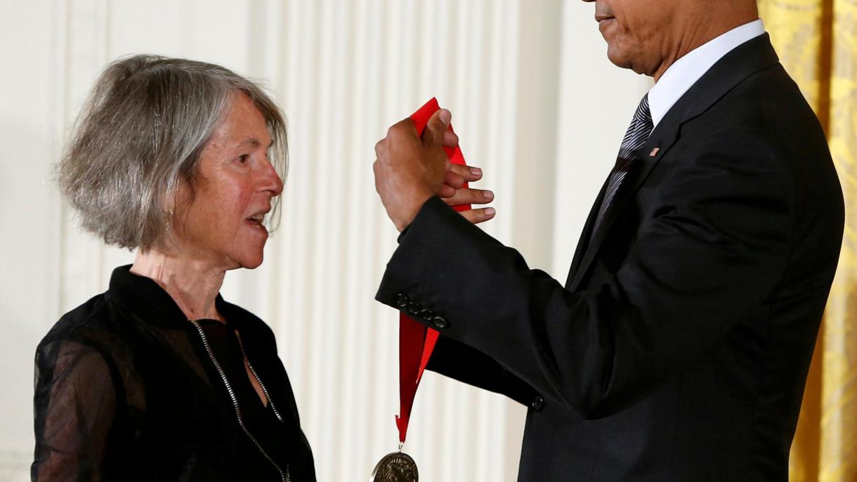 Louise Glück amerikai költő kapja az irodalmi Nobel-díjat