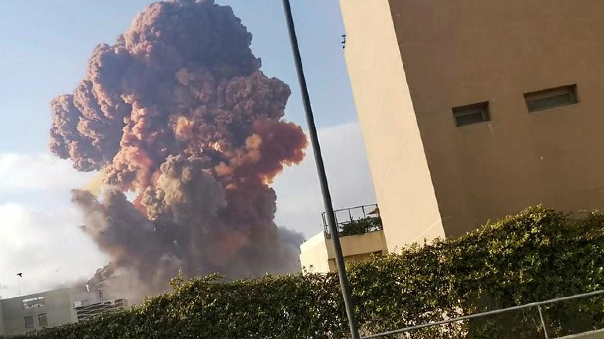 Beirut fue sacudido ayer con una potente explosión