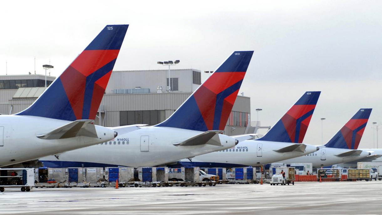 Delta Air Lines cancella oggi 250 voli dopo problemi di ieri