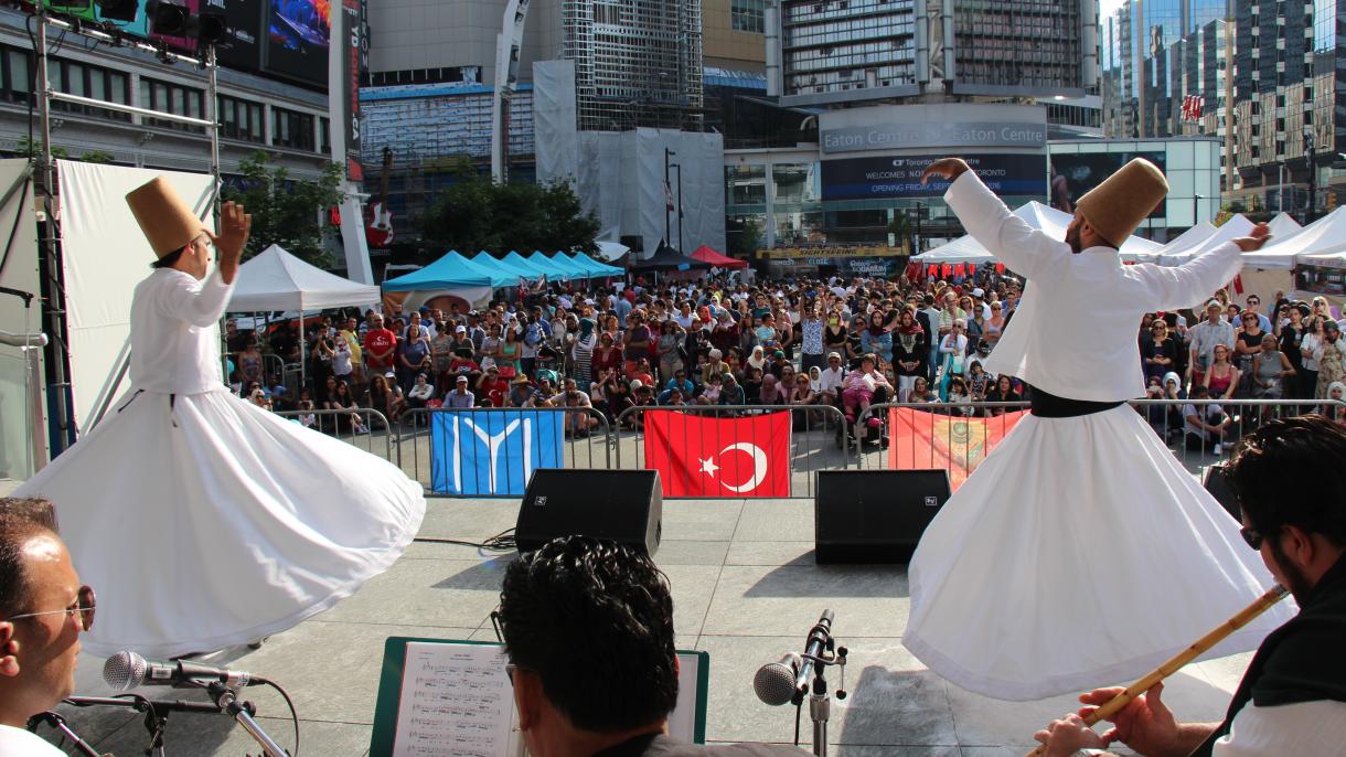 加拿大多伦多市举办土耳其节庆祝活动