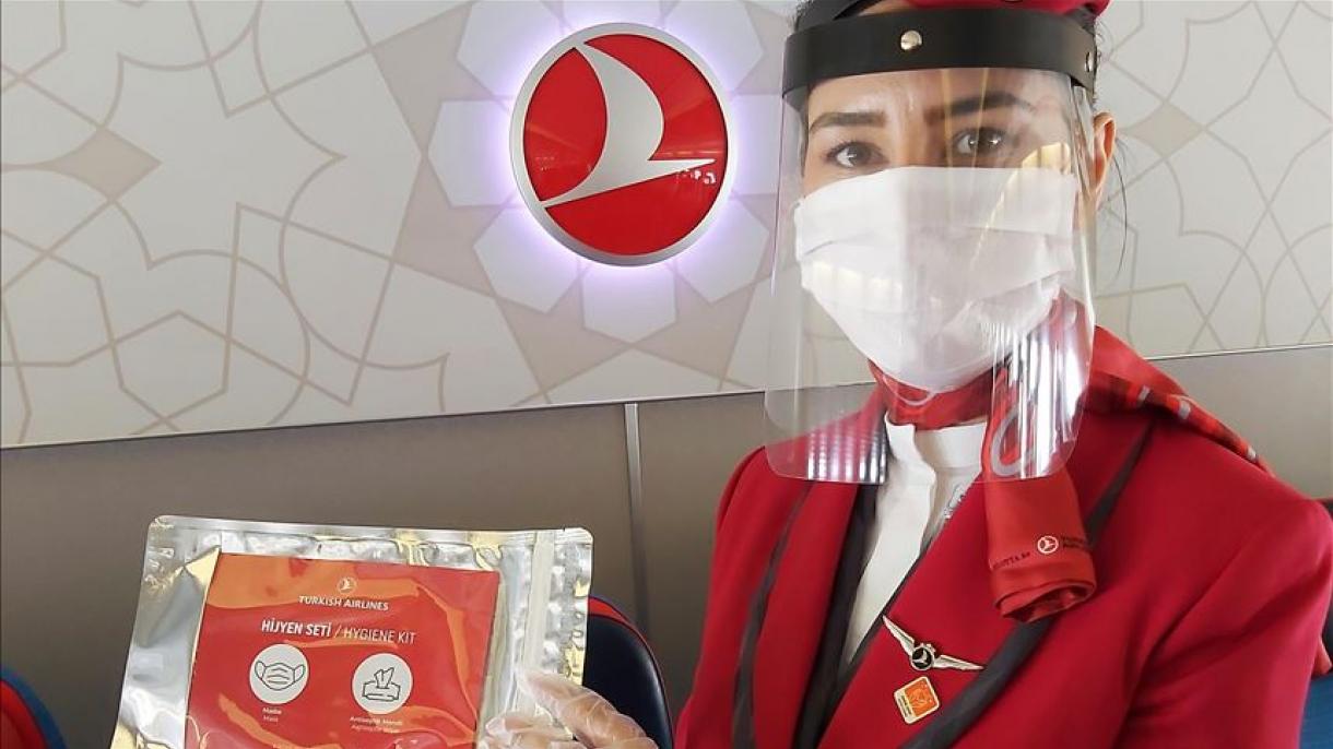 Turkish Airlines para oferecer kit de higiene pessoal e contrata especialistas em desinfecção