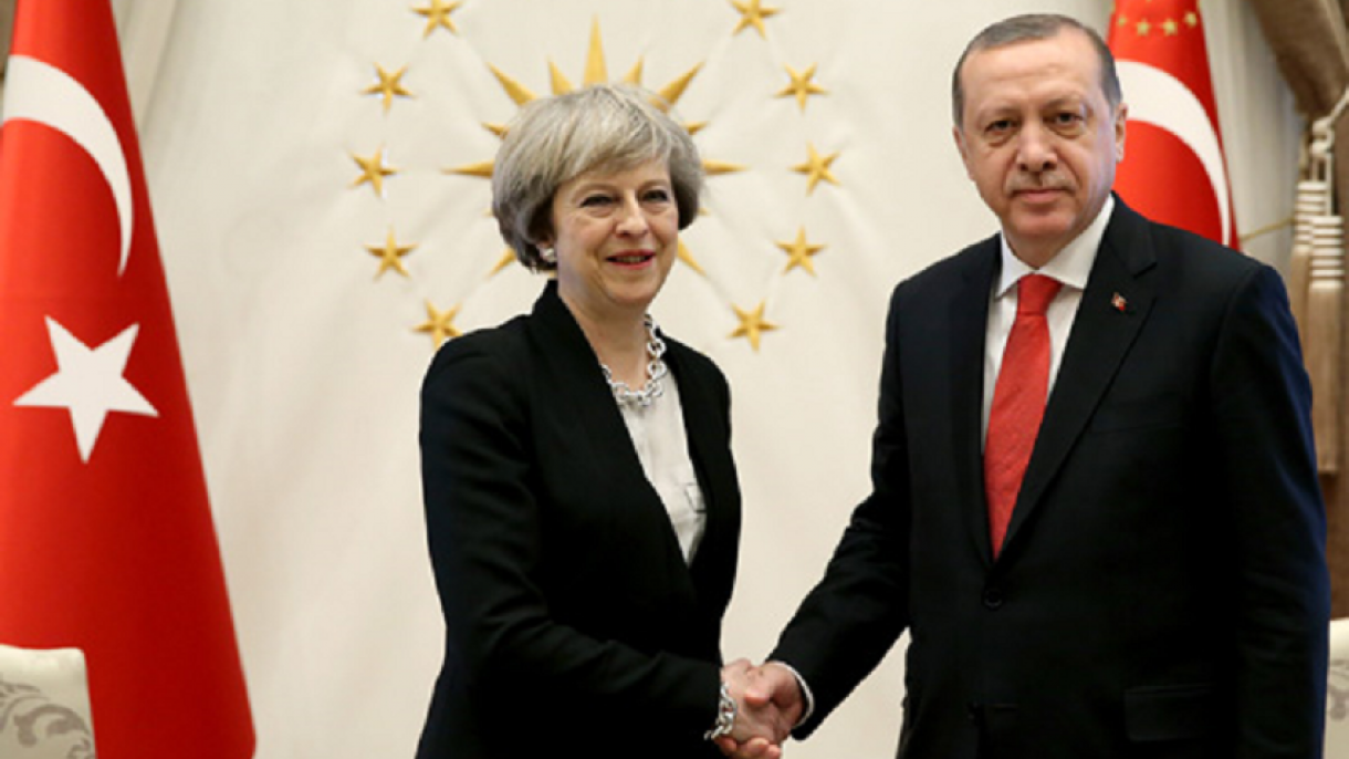 Turkiya prezidenti Rajap Tayyip Erdo’g’an Tereza Mey bilan muloqot qildi