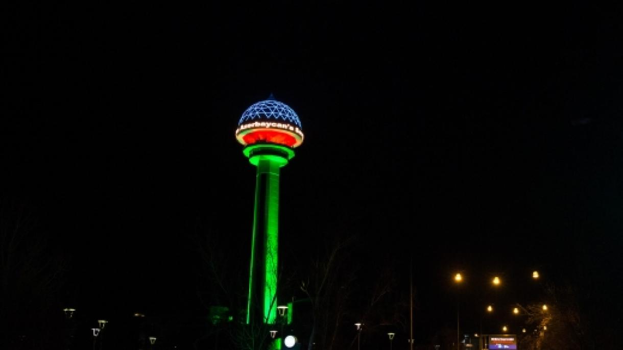 Atakule Azerbaycan 1.jpg