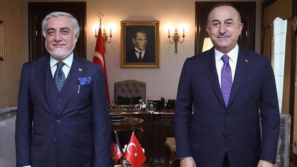 Çavuşoğlu e Akar recebem o presidente do Conselho de Reconciliação Nacional do Afeganistão