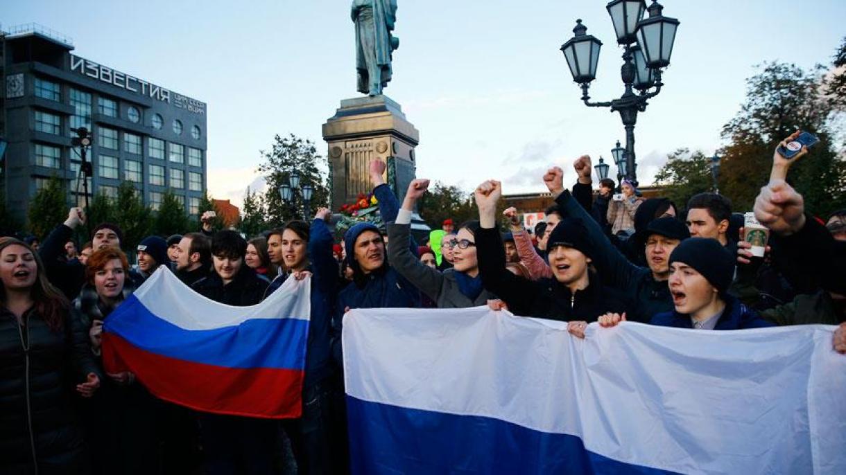 Ρωσία: Δεκάδες  συλλήψεις  στις διαδηλώσεις κατά του Πούτιν