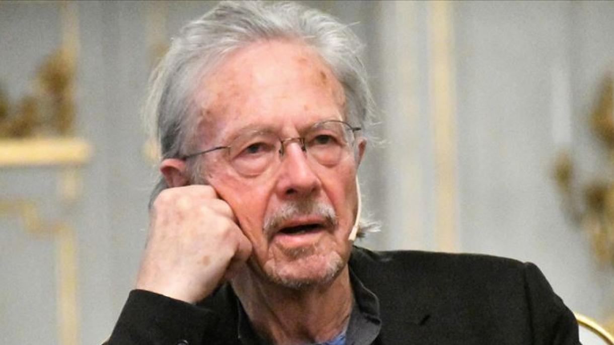 Peter Handke “persona non grata” edhe në Kosovë