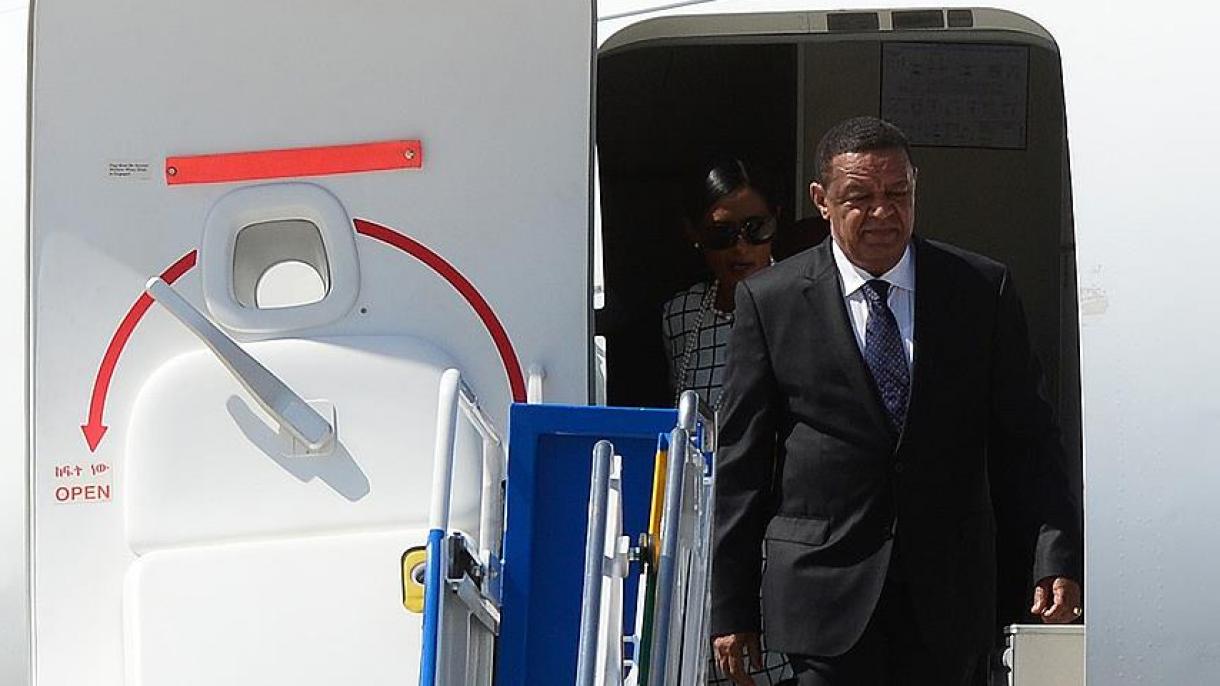 Етиопския президент пристигна в Анкара...