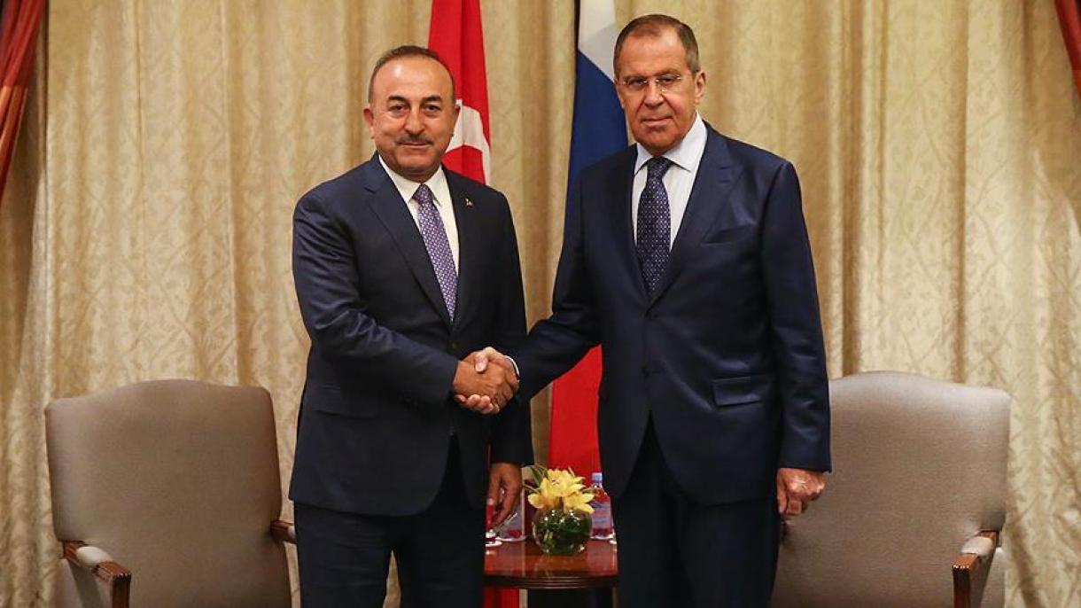 Réunion Cavusoglu-Lavrov à Singapour