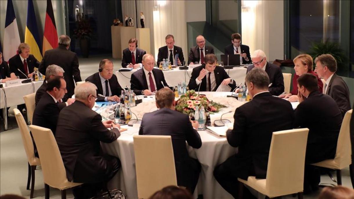 Liderët e Francës, Rusisë, Gjermanisë dhe Ukrainës biseduan rreth krizës në Donbas