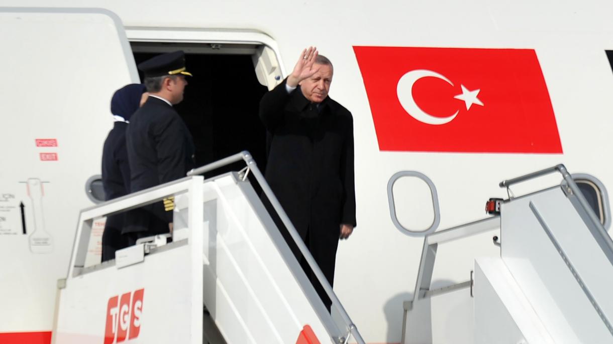 د ترکیې  ولسمشر رجب طیب اردوغان  د رسمي سفر په ترڅ کې روسیې ته  سفر وکړ.