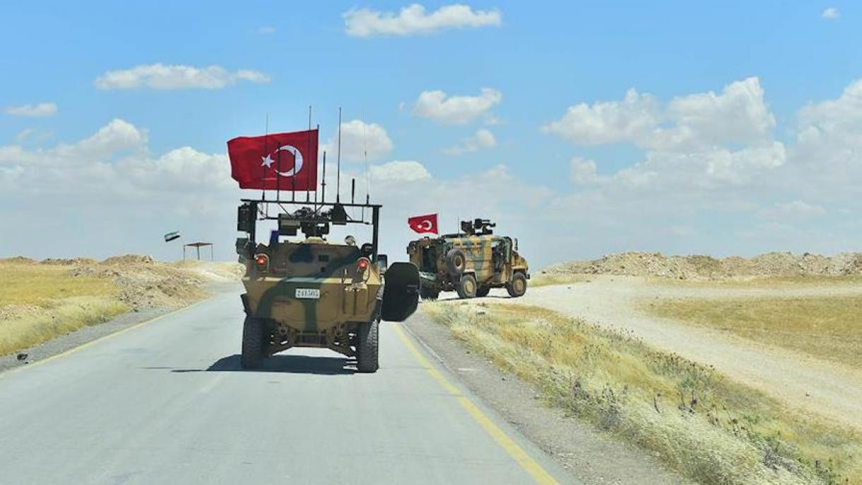 Syrie: deuxième mission de patrouille des soldats turcs à Manbij