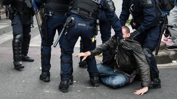 Έκρυθμη ένταση ανάμεσα στην Γαλλική κυβέρνηση και στα συνδικάτα