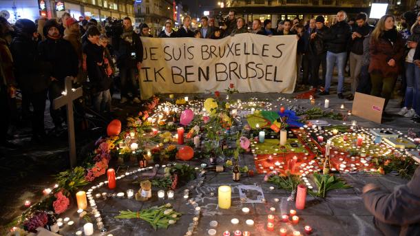 全世界与比利时感同身受哀悼恐袭遇难者
