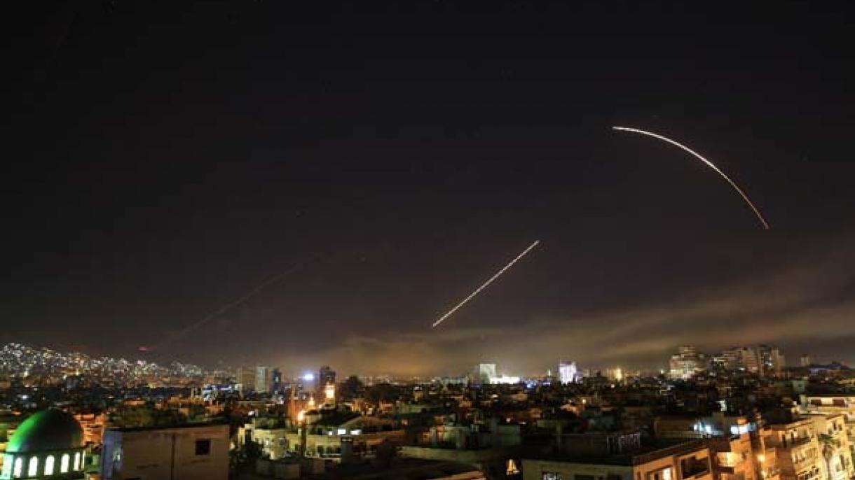 美英法三国联合对叙利亚发动空袭行动