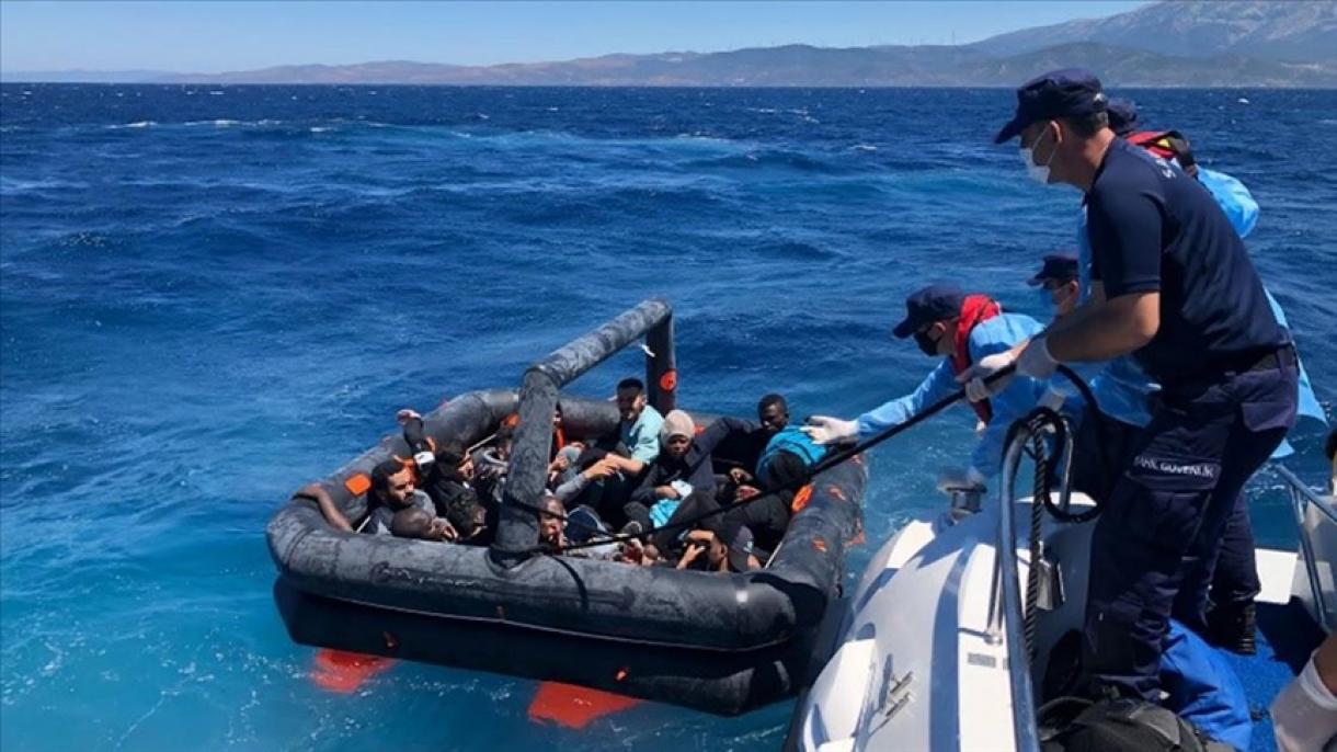نجات 26 پناهجو که توسط عناصر یونانی به آبهای تورکیه رانده شده بودند