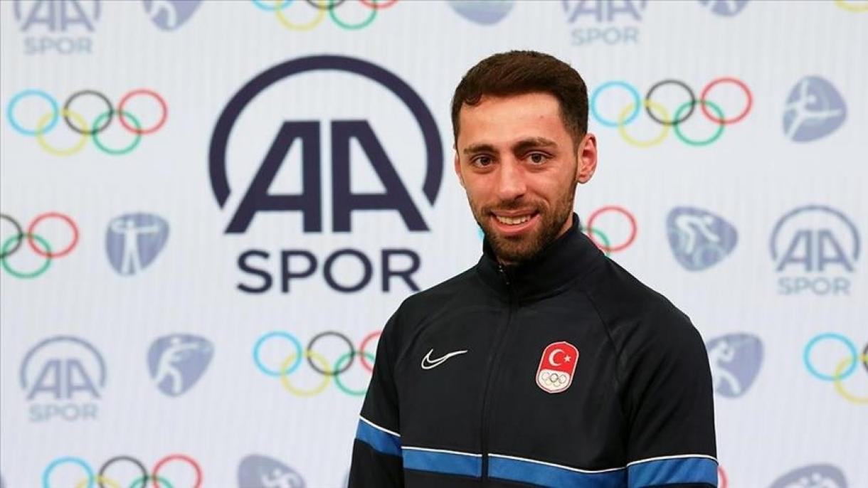 ایپجی‌اوغلو، ورزشکار ترکیه در رشته اسکی پرش به دنبال دستیابی به موفقیت‌های بین المللی است